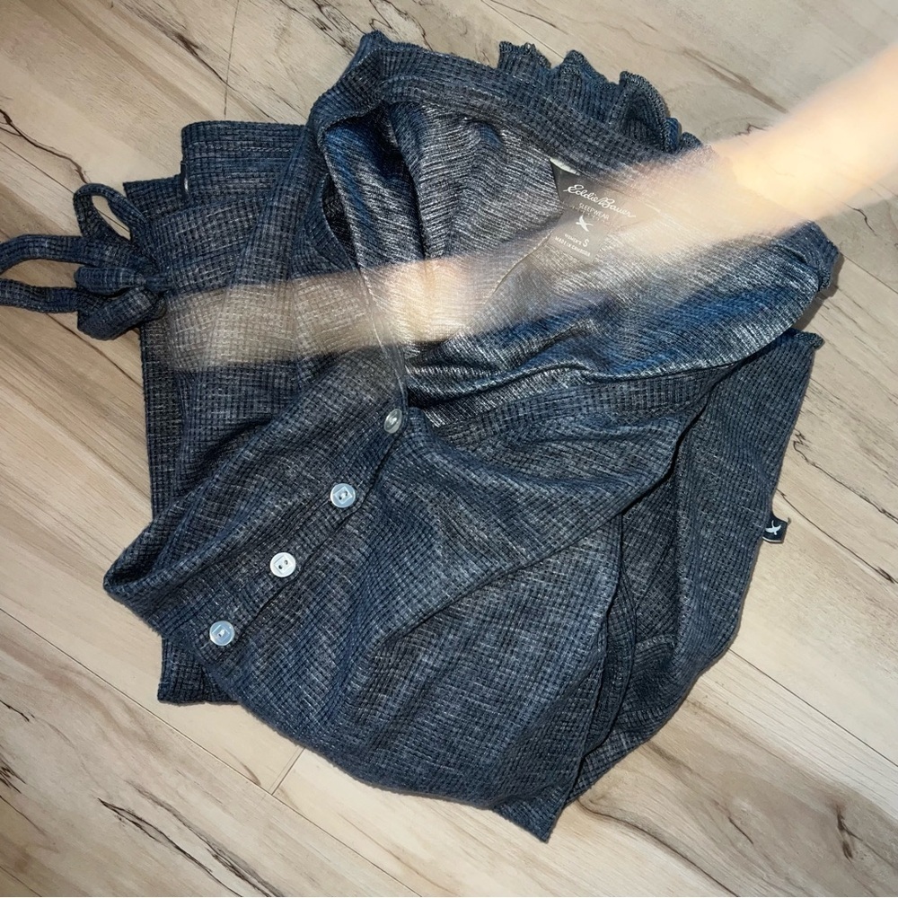 Women's Gray Sleepwear Set - Picture 4 of 12